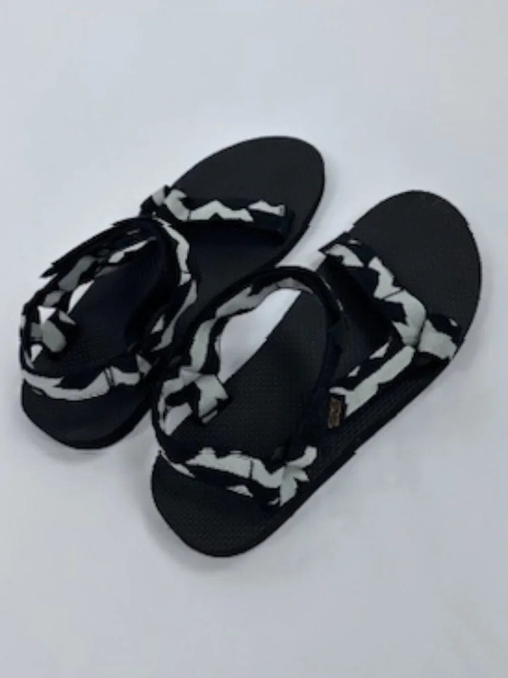 Teva Sandals Mens 11 Black White Sport Outdoor Comfort Hiking